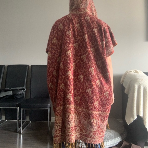 Red Manali Hooded Wool Poncho 100% Wool With Tassles OS - Picture 2 of 8